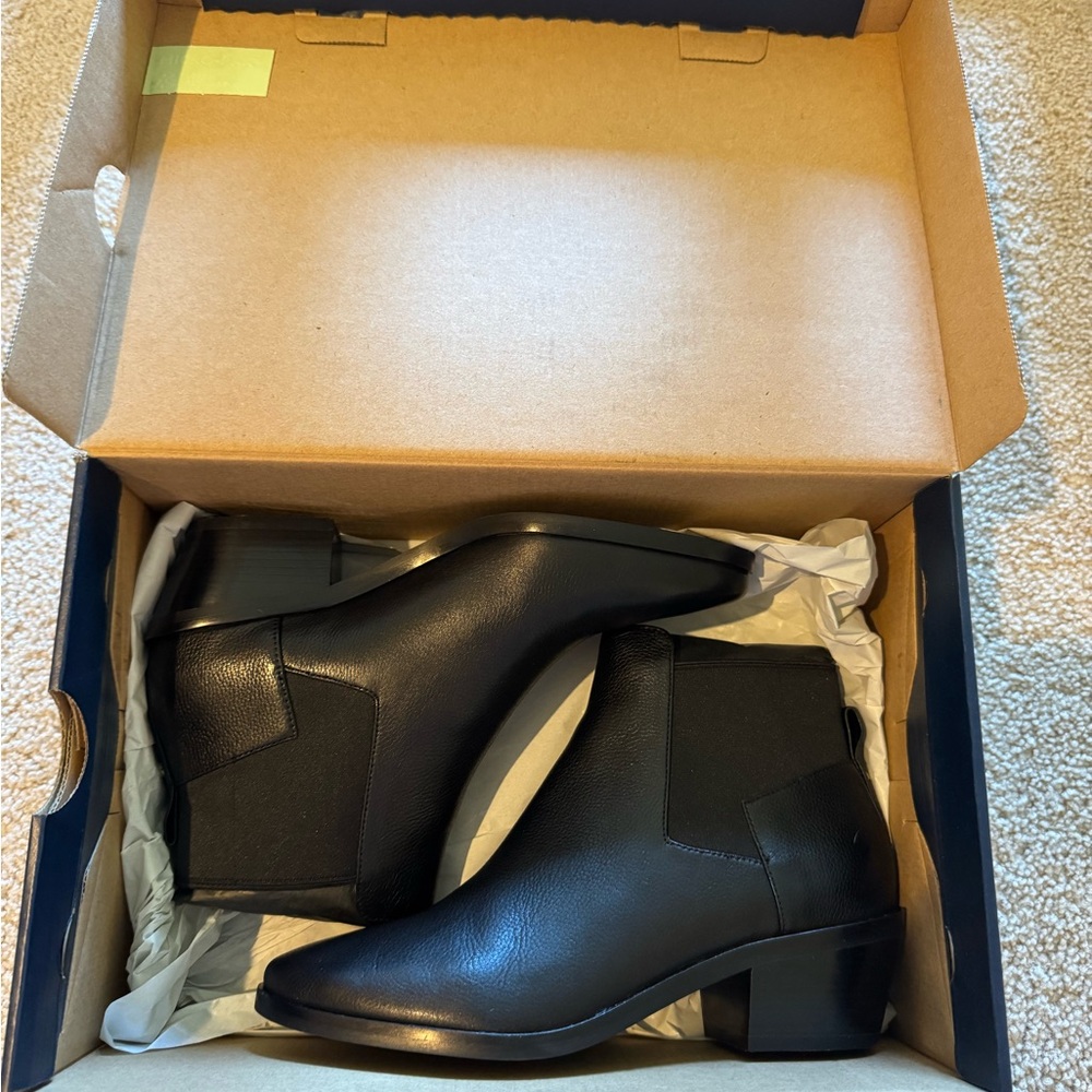 Cole Haan “Gia” black leather bootie, size 6
